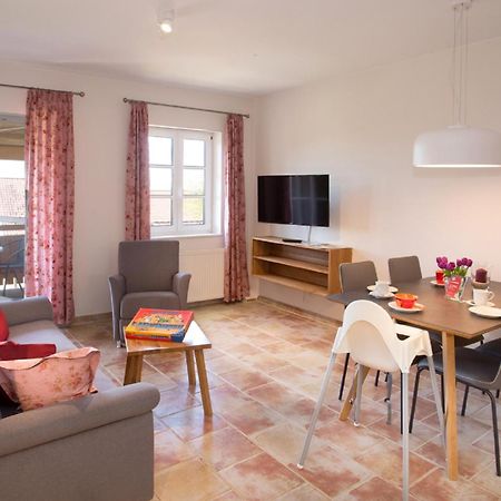 Kinder-Ferienhof Burmann Haundorf ภายนอก รูปภาพ