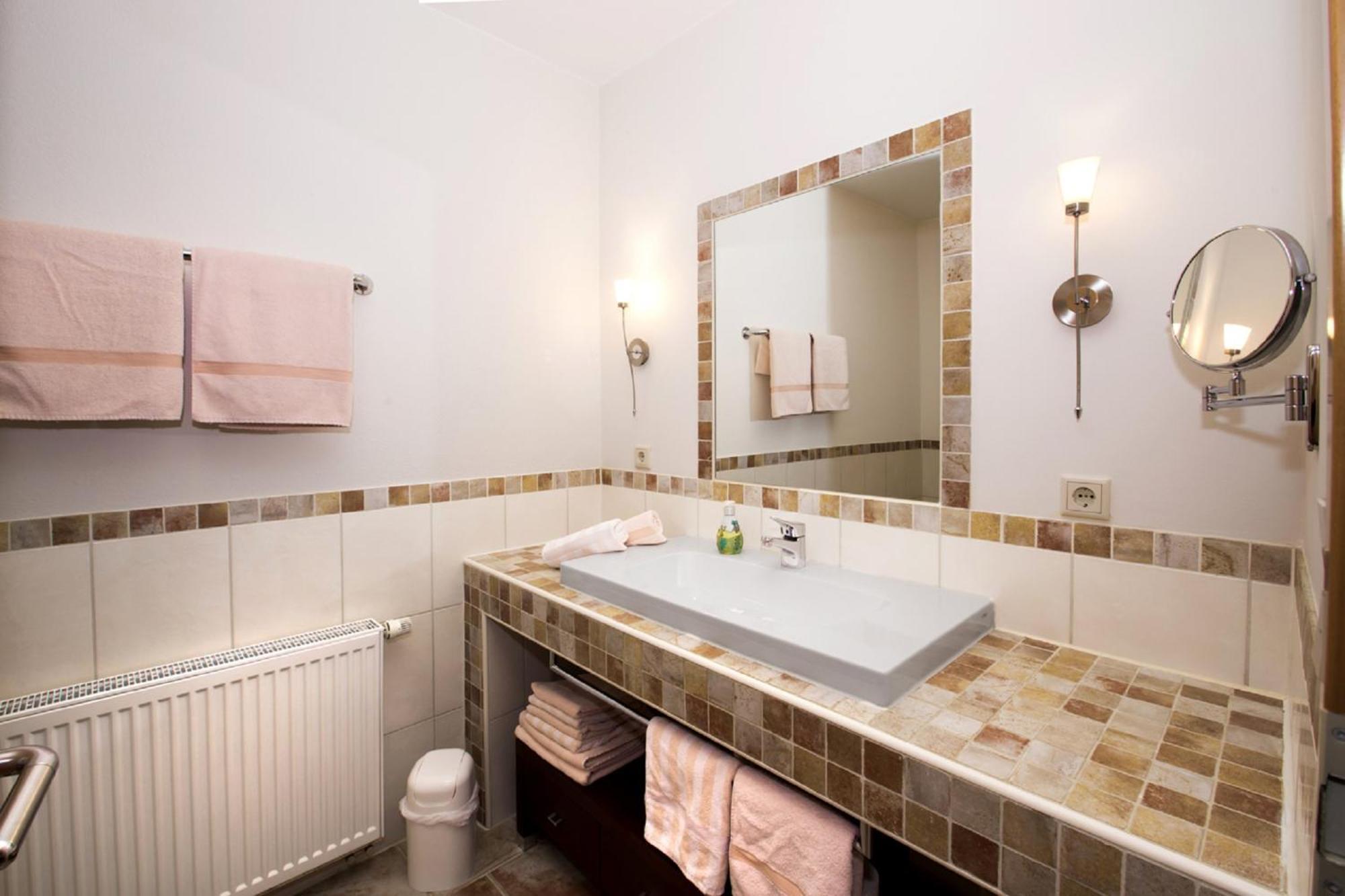 Kinder-Ferienhof Burmann Haundorf ภายนอก รูปภาพ