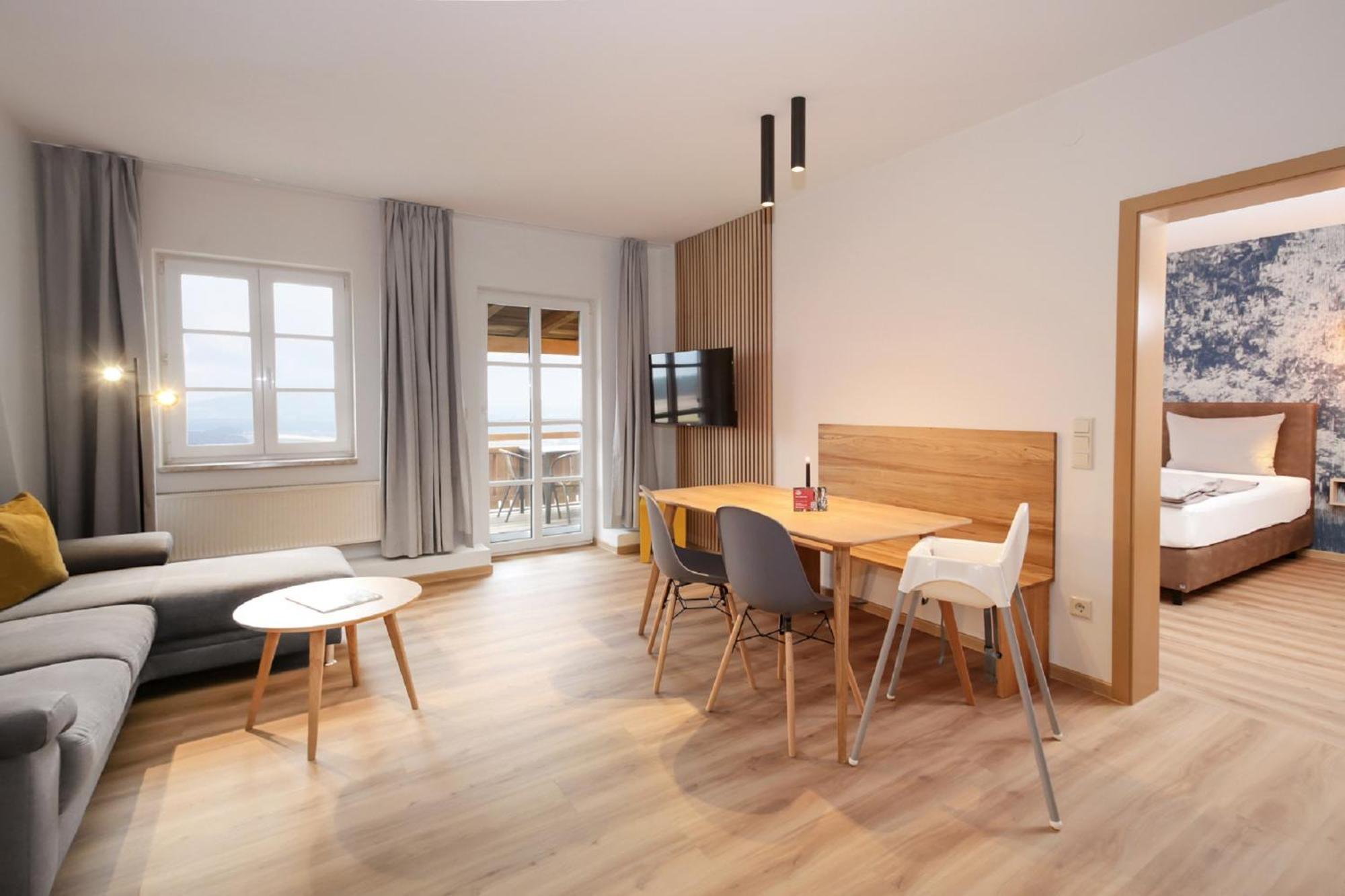 Kinder-Ferienhof Burmann Haundorf ภายนอก รูปภาพ