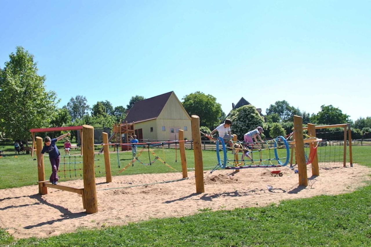 Kinder-Ferienhof Burmann Haundorf ภายนอก รูปภาพ